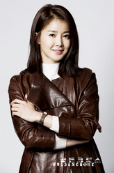 徐伊礼（李诗英饰演）