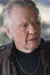 米基·多诺万（强·沃特饰演）