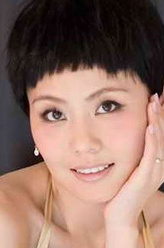 柳红（陈莹饰演）