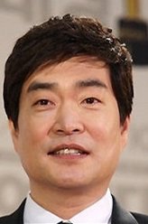 罗达拉（孙贤周饰演）