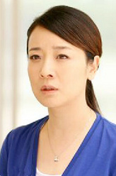 胡小玲（陈小艺饰演）