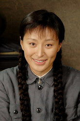 傅涯（杨雨婷饰演）