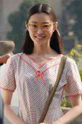 钟萍（宋轶饰演）