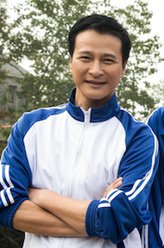 铁头（管轩饰演）