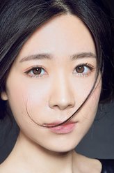 金棠（黄靖芯饰演）