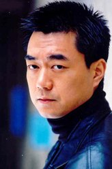 江汉（董勇饰演）