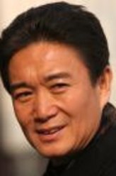 老崔（郑强饰演）