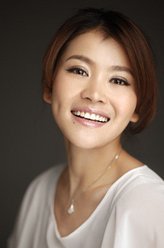 韩雪（孟霞饰演）