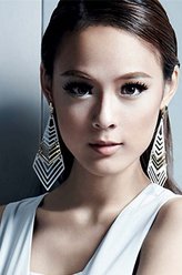 安苏玛琳·瑟拉帕萨默莎（安苏玛琳·瑟拉帕萨默莎饰演）