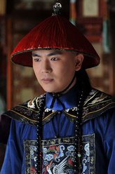 温实初（张晓龙饰演）