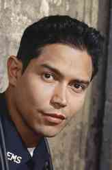 安东尼·瑞维瓦（安东尼·瑞维瓦饰演）