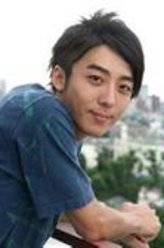鲸井和树（高桥一生饰演）