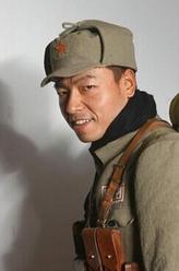 郑虎臣（王挺饰演）