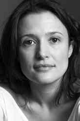 Laura（琳赛·马歇尔饰演）