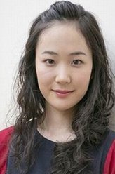 本田珍（黑木华饰演）