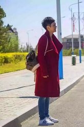 凌姗（李晓峰饰演）