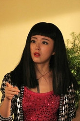 叶宝宝（唐昕饰演）