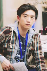 刘和（郑恺饰演）
