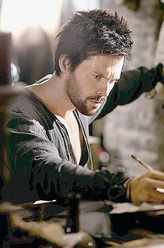 莱昂纳多·达·芬奇（汤姆·莱利饰演）