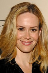 Cordelia Foxx（莎拉·保罗森饰演）