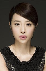 孙曼玲（张龄心饰演）