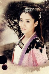 铁珊瑚（刘思彤饰演）