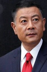 高志远（巫刚饰演）