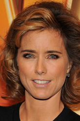 Elizabeth McCord（蒂娅·里欧妮饰演）