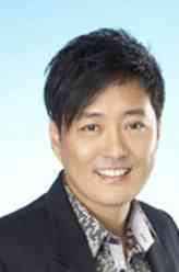 杨莲亭（李志希饰演）