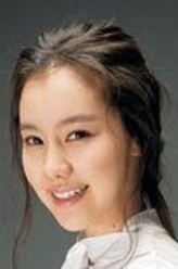 久美子(少年)（金艺苑(金有彬)饰演）