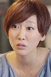 宋大梅（王晓卯饰演）