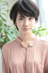 蜂矢佑子（波瑠饰演）