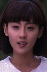 翁诗真（张嘉倪饰演）