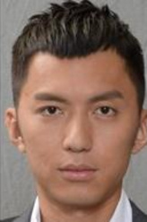饶毅忠（袁伟豪饰演）
