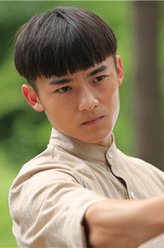 汪少景（王俊彪饰演）