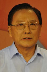 邢远征（薛中锐饰演）