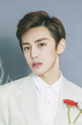 天晴（彦希饰演）