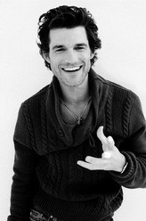 Ruggedly Handsome Man（约翰尼·威特沃斯饰演）