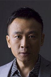 李威（吕一丁饰演）