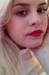 Vilde Hellerud Lien（乌莉卡·法尔希饰演）