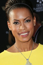 Detective Amy Sykes（Kearran Giovanni饰演）