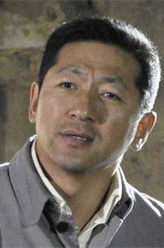 冯四宝（郭铁城饰演）