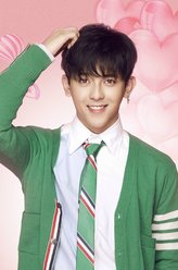 江辰川（符龙飞饰演）