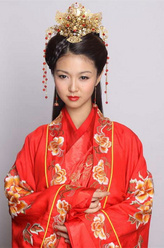 白秋练（薛凯琪饰演）