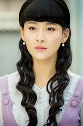 安娜（贾青饰演）