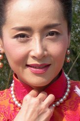 沈曼江（恬妞饰演）