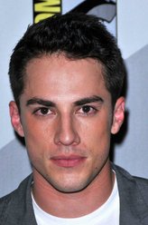 迈克尔·特瑞威诺（迈克尔·特瑞威诺饰演）