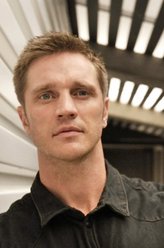 戴文·萨瓦（戴文·萨瓦饰演）