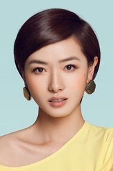 白海华（万茜饰演）