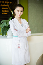 吴纯（马秋子饰演）